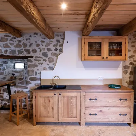 Chez Cati - Belle Maison Au Coeur De L'aveyron Campouriez