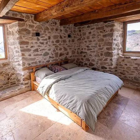 Chez Cati - Belle Maison Au Coeur De L'aveyron * Campouriez